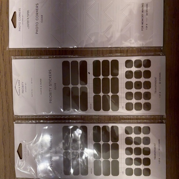 Cloth and Paper set - Picture 8 of 11